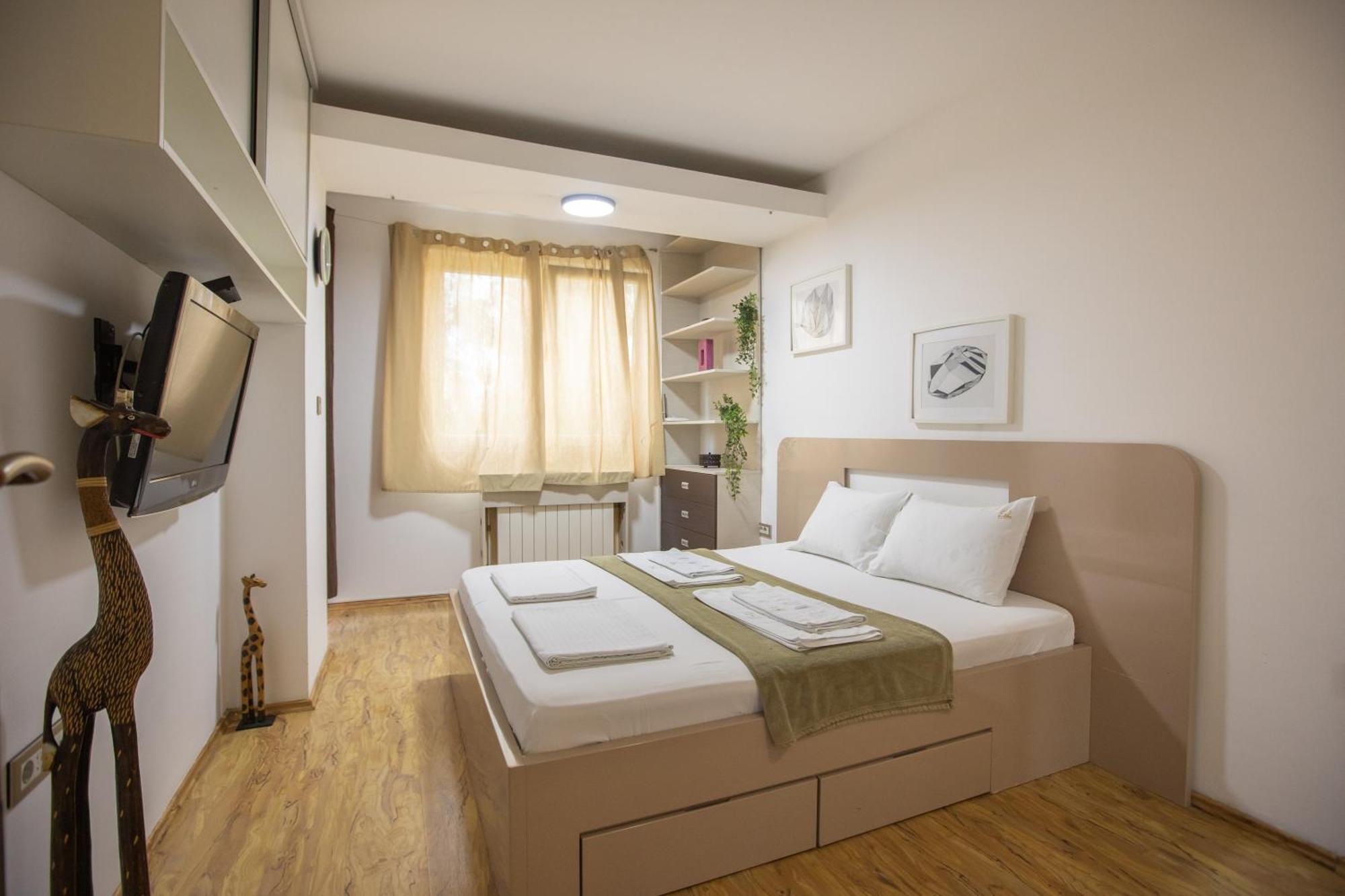 4 Rooms Apartments Ni Exterior foto