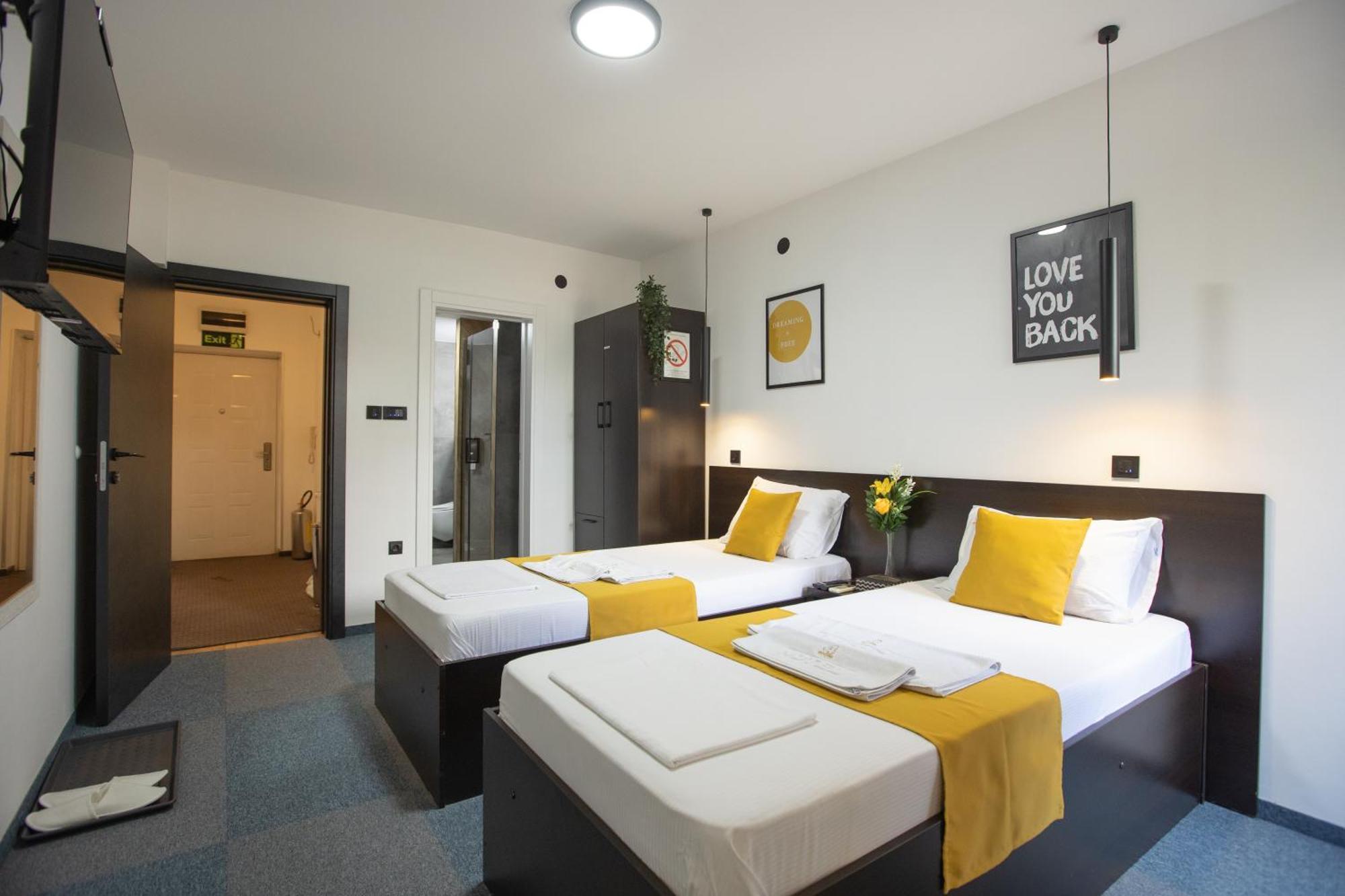 4 Rooms Apartments Ni Exterior foto