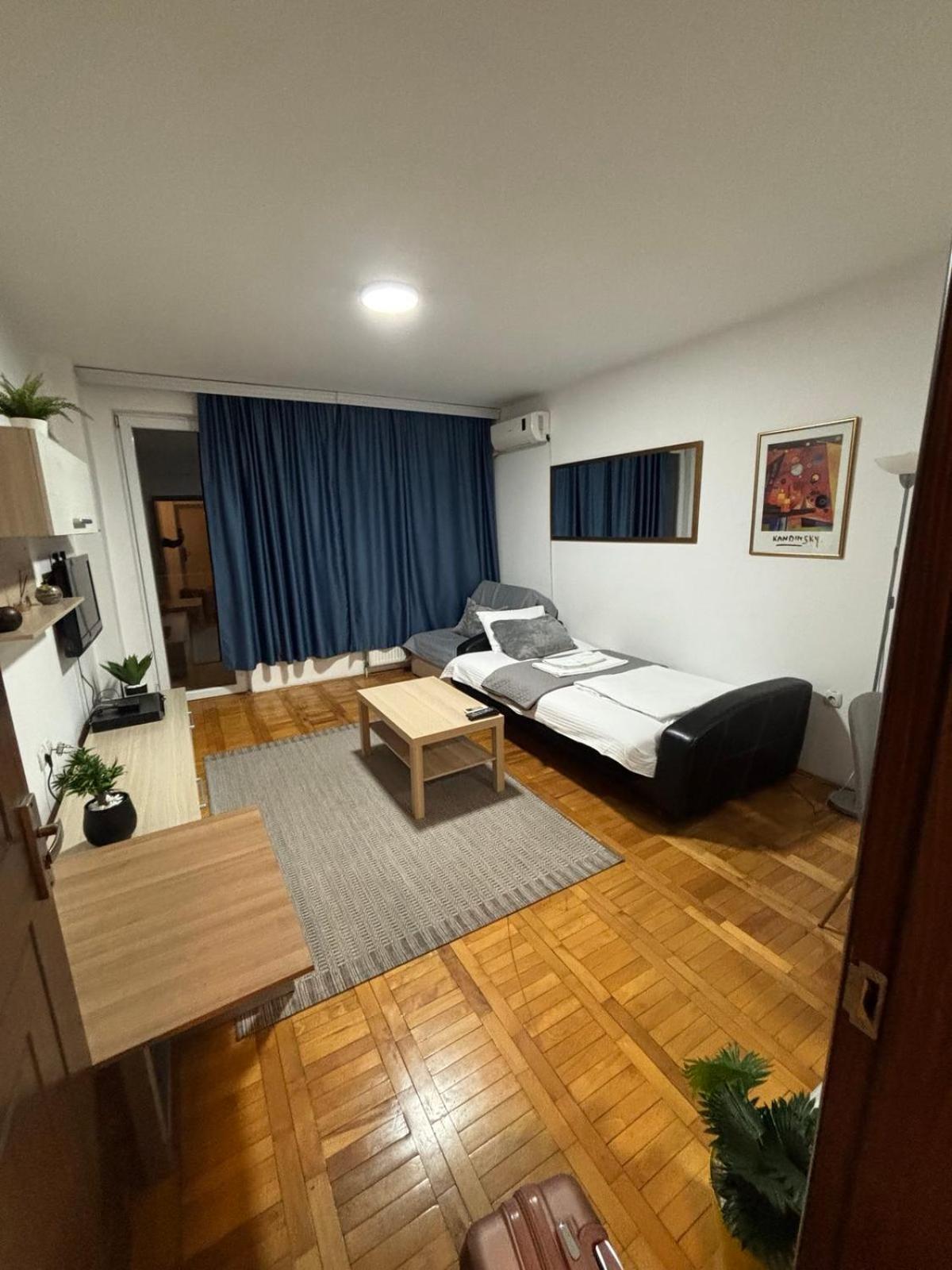 4 Rooms Apartments Ni Exterior foto